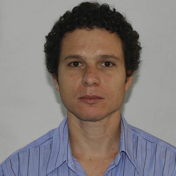 Alberto Giaroli de Oliveira Pereira Barretto